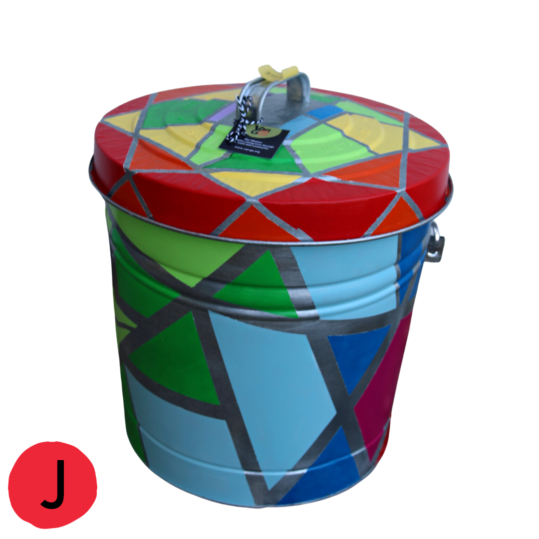 Painted 6 Gallon Trash Can